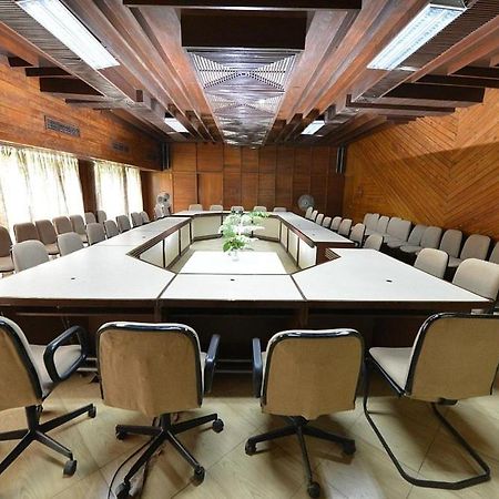 Sunbird Tourist Resort ファリーダーバード エクステリア 写真